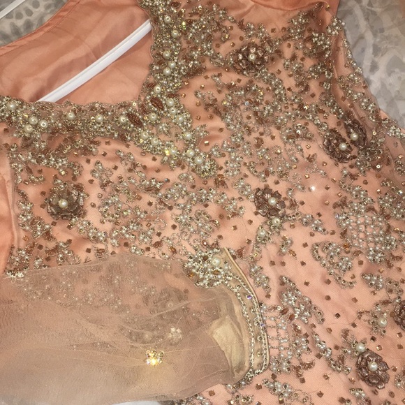 SOLD❗️Medium Heavy Pakistani Indian Bridal suit! - Picture 2 of 7